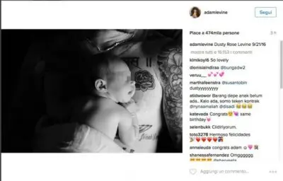 ADAM LEVINE POSTA LA PRIMA FOTO CON SUA FIGLIA DUSTY