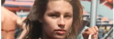 MICHELLE HUNZIKER A 20 ANNI, LA FOTO FA IMPAZZIRE I FAN: «È UGUALE AD AURORA»