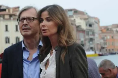 PARLA LA COMPAGNA DI VITTORIO SGARBI: “LA SUA INFEDELTÀ È LETTERARIA”