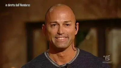 Stefano Bettarini potrebbe entrare all'”Isola dei famosi” Stefano Bettarini potrebbe entrare all'”Isola dei famosi”