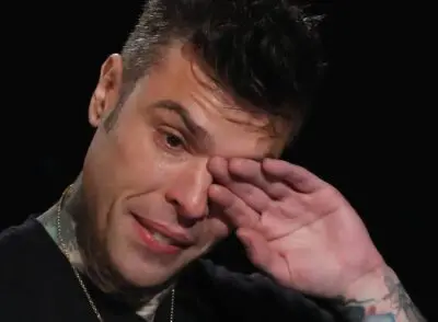 Fedez si racconta a Belve, e su Chiara Ferragni dice: “Sono stati tre anni molto difficili e purtroppo non abbiamo retto” Fedez si racconta a Belve, e su Chiara Ferragni dice: “Sono stati tre anni molto difficili e purtroppo non abbiamo retto”