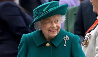 La famiglia reale celebra privatamente la regina Elisabetta per il suo compleanno La famiglia reale celebra privatamente la regina Elisabetta per il suo compleanno