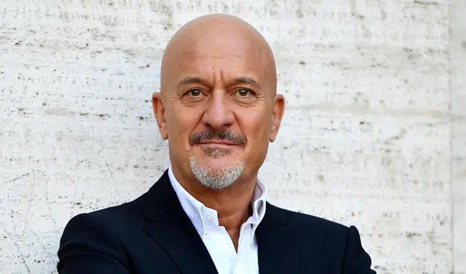 Claudio Bisio. Il sovrano dei Comici