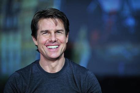 TOM CRUISE, CONFERMATO IL SUO RITORNO NEI PANNI DI MAVERICK IN “TOP GUN 2”