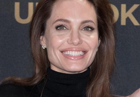 ANGELINA JOLIE MAGRA PER IL TRADIMENTO DI BRAD PITT CON MARION COTILLARD?
