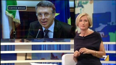 MINUZIE / COFFEE BREAK, CHIUDETE GLI OCCHI: LA CONDUTTRICE NON CAMBIA