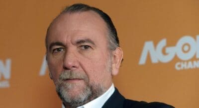 AGON CHANNEL ANCORA NEI GUAI: L’ALBANIA GLI STACCA PURE LA LUCE