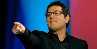 LA VOCE SU ENRICO PAPI: “È ALL’ULTIMA SPIAGGIA, PARTECIPERÀ ALL’ISOLA DEI FAMOSI”