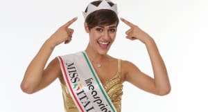 DALLA GAFFE DELLA MISS AL CROLLO DI ROCCO. UN ANNO DI ORRORI TV DALLA GAFFE DELLA MISS AL CROLLO DI ROCCO. UN ANNO DI ORRORI TV