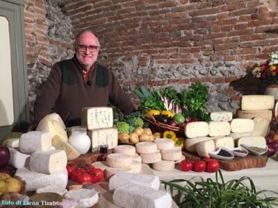 EDOARDO RASPELLI A GHEMME ( NOVARA)  PER PARLARE DI SOTTACETI E SOTTOLI