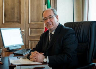 SFRATTO TV, IL GOVERNO VUOLE TEMPO