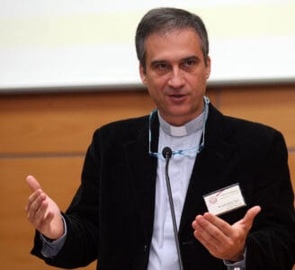 RADIO VATICANA CAMBIA, DOPO LOMBARDI C’È VIGANÒ
