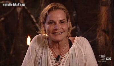 ISOLA DEI FAMOSI 2016, SIMONA VENTURA: «IO, DELUSA E AMAREGGIATA»