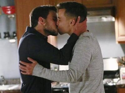 BACIO GAY: RAI2 LO CENSURA. POLEMICA SOCIAL, LA REPLICA: «ECCESSO DI PUDORE»