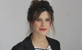 VALENTINA CERVI, PANCIONE A SORPRESA