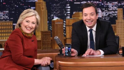 HILLARY CLINTON SULLA TV ITALIANA: CLAMOROSO, DOVE LA VEDREMO TRA POCHI GIORNI HILLARY CLINTON SULLA TV ITALIANA: CLAMOROSO, DOVE LA VEDREMO TRA POCHI GIORNI