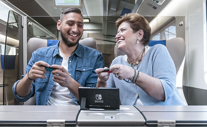 Arriva in tv il nuovo spot di Mario Kart 8 (videogame per Nintendo Switch) con Mara Maionchi e Donnarumma