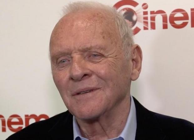 Anthony Hopkins ammette: «Ho iniziato a bere perché mi sentivo in colpa per la mia fortuna come attore»