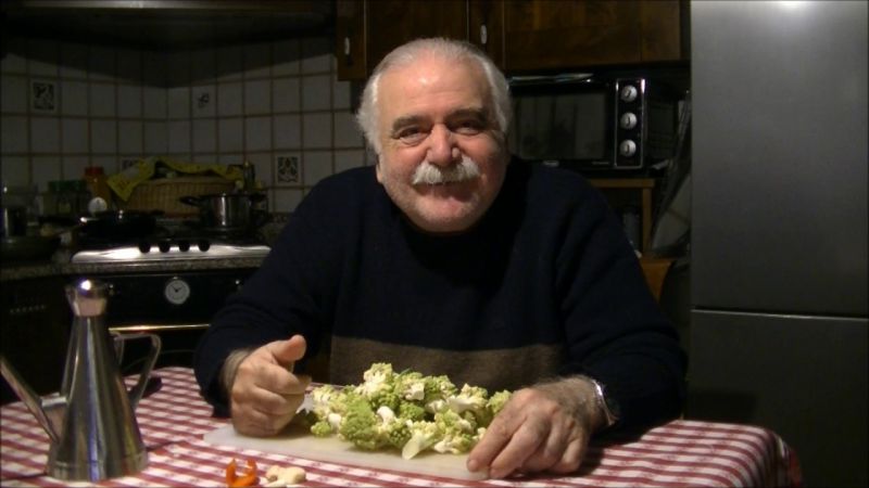 Basta Cannavacciuolo, voglio Mimmo Corcione in tv