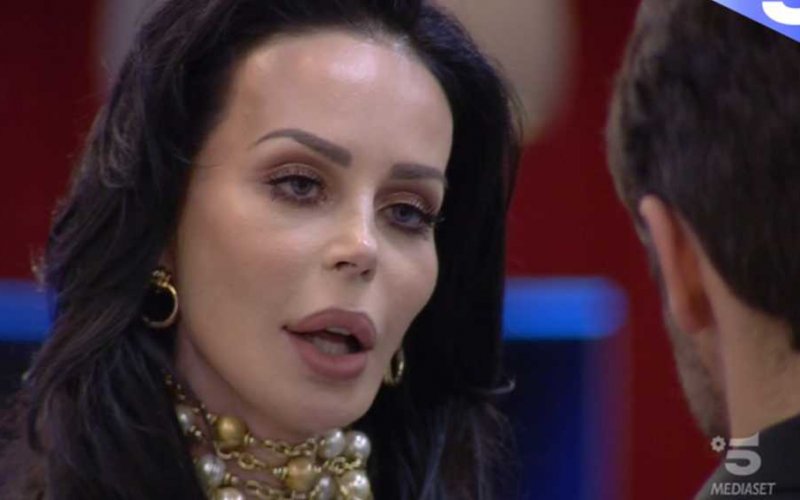 Nina Moric contro Luigi Favoloso: “Con lui, non torno manco morta”