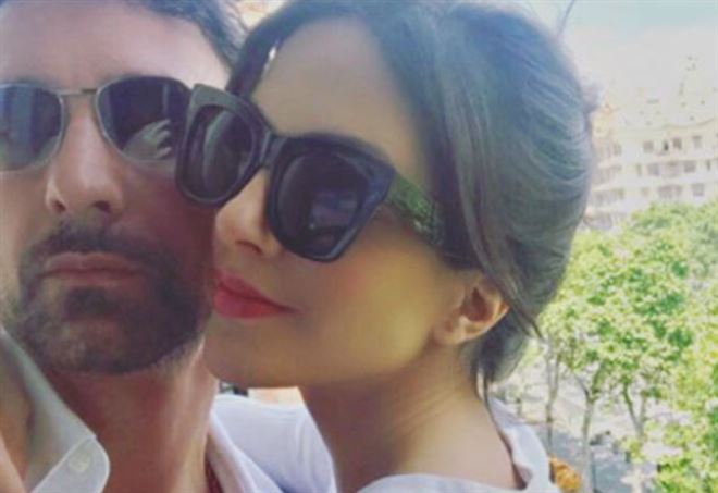 Raoul Bova, dedica dʼamore a Rocío che torna in tv: “Sempre insieme, con toda lʼalma”
