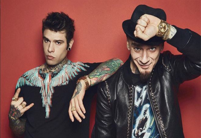 Fedez ha litigato con Fabio Rovazzi e J-Ax? La madre tra le possibili cause della fine dei rapporti