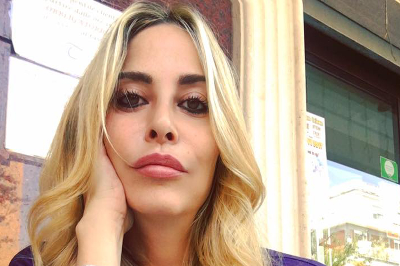 Stefania Orlando: “Alcuni fan mi offrono soldi per farsi picchiare”