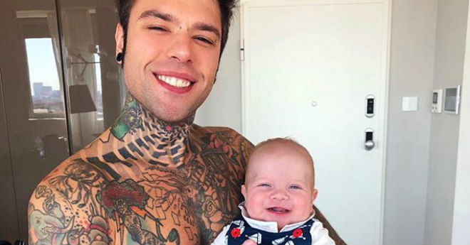 Fedez e i 9 mesi con Leone: «La vita di prima non mi appartiene più»