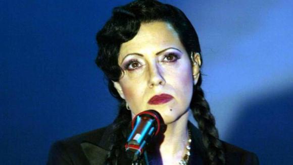 Outsider Antonella Ruggiero. Oltre i Matia Bazar: “Non c’è niente che non rifarei”