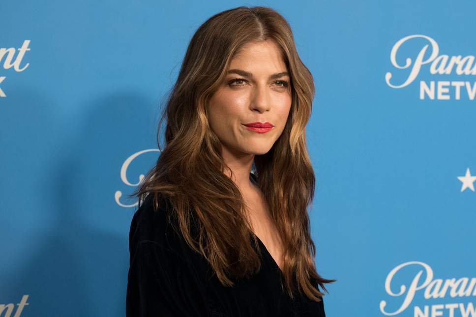 Le lacrime (e il coraggio) di Selma Blair, al primo red carpet dopo la diagnosi di sclerosi multipla