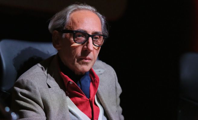 Stasera Rai5 ripropone un concerto di Battiato