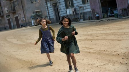 Tagliata la scena di violenza nell’«Amica geniale»