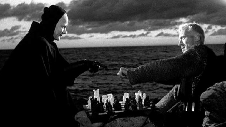 Giocare a scacchi con la morte, torna ‘Il settimo sigillo’ di Ingmar Bergman