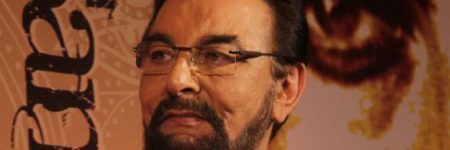 L’isola dei Famosi: l’ex Sandokan da naufrago a inviato?