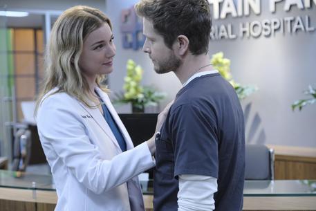 Rai1, domani andrà in onda un nuovo appuntamento con “The resident”