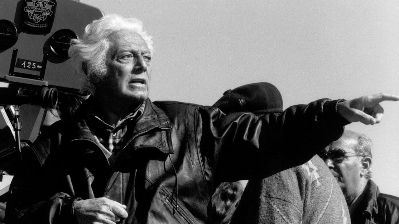 Stasera arriva in seconda serata, su Rai2, “Stracult 20 anni”