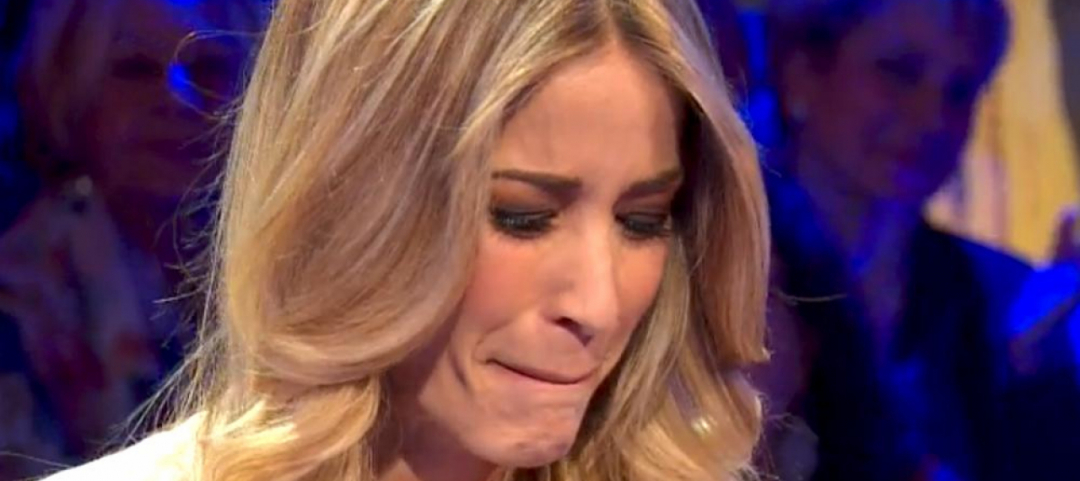 Elena Santarelli: “Ho sbagliato a mostrarmi così forte”