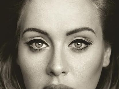 Adele firma i documenti in tribunale e ottiene il divorzio ufficiale da Konecki