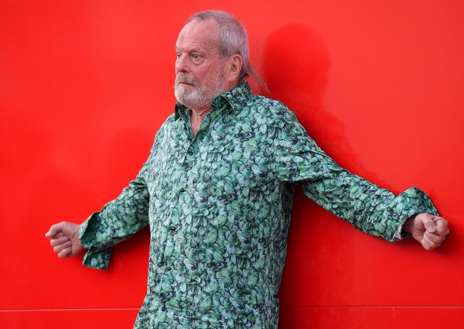 Venezia 76, Terry Gilliam in sandali balla sul red carpet: ed è subito cinema
