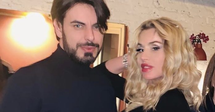 Valeria Marini, il nuovo fidanzato è Gianluigi Martino e ha 17 anni meno di lei
