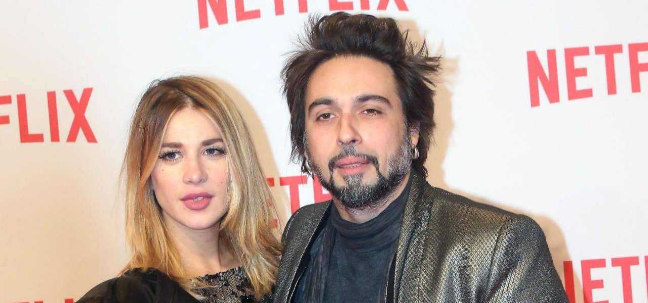 Clizia Incorvaia attacca Francesco Sarcina da Barbara D’Urso: «Sommersa dai messaggi delle amanti di mio marito»