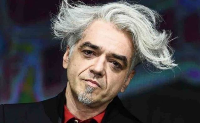 Morgan presenta la fidanzata incinta alla mamma dopo il caos Sanremo