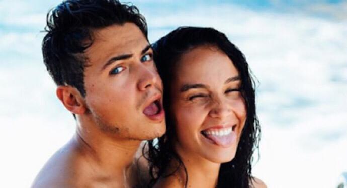 Federico Rossi spiega come ha riconquistato Paola Di Benedetto grazie a un viaggio a Ibiza e a un ‘anello di riconciliazione’