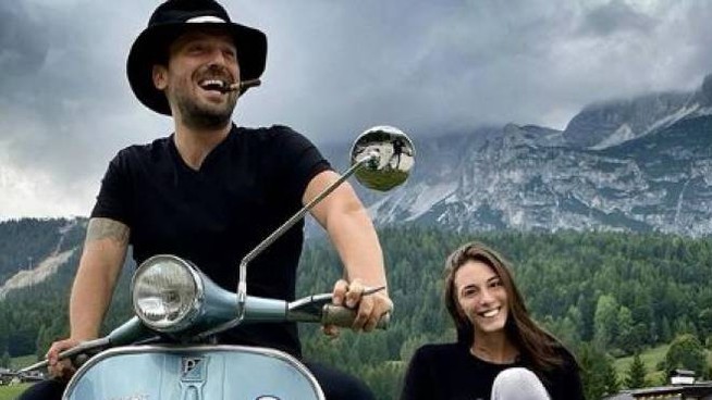 Foto, canzoni e dediche: Cesare Cremonini sembra proprio aver perso la testa per Martina