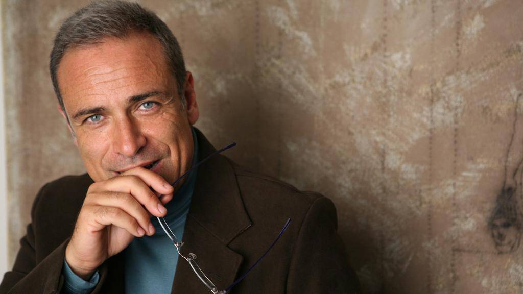 Teatro, arriva Enzo Decaro con “Non è vero ma ci credo”
