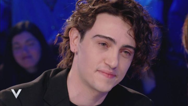 Michele Bravi dopo l’incidente: «Non potevo uscirne da solo. L’amore non basta» Michele Bravi dopo l’incidente: «Non potevo uscirne da solo. L’amore non basta»