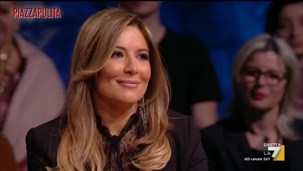 Selvaggia Lucarelli parla delle difficoltà di avere un fidanzato chef, Lorenzo: ‘Sono ingrassata perché mi usa come cavia, ma me ne frego perché oggi sono meno vanesia’