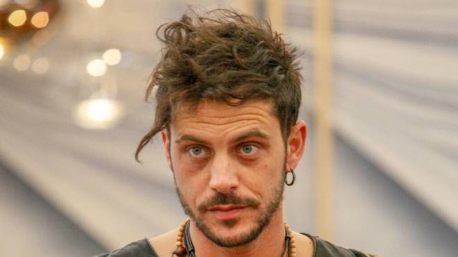 Andrea Montovoli abbandona la Casa del GF Vip: il motivo