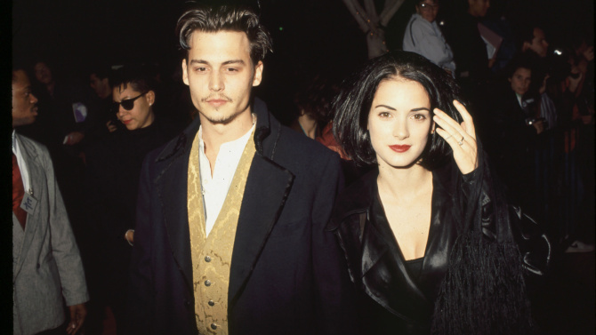 Winona Ryder difende Johnny Depp: «Non credo alle accuse di Amber Heard»