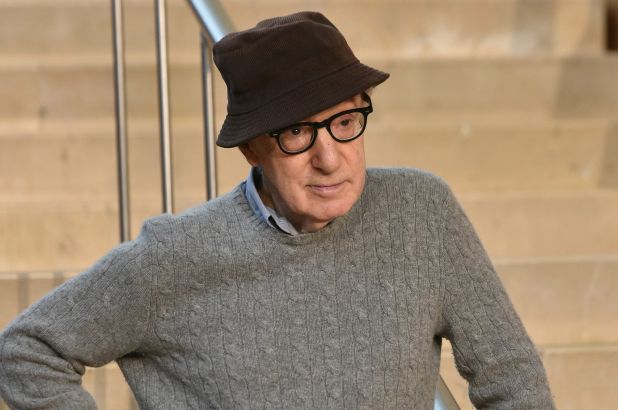 Questa immagine ha l'attributo alt vuoto; il nome del file è woody-allen-1.jpg